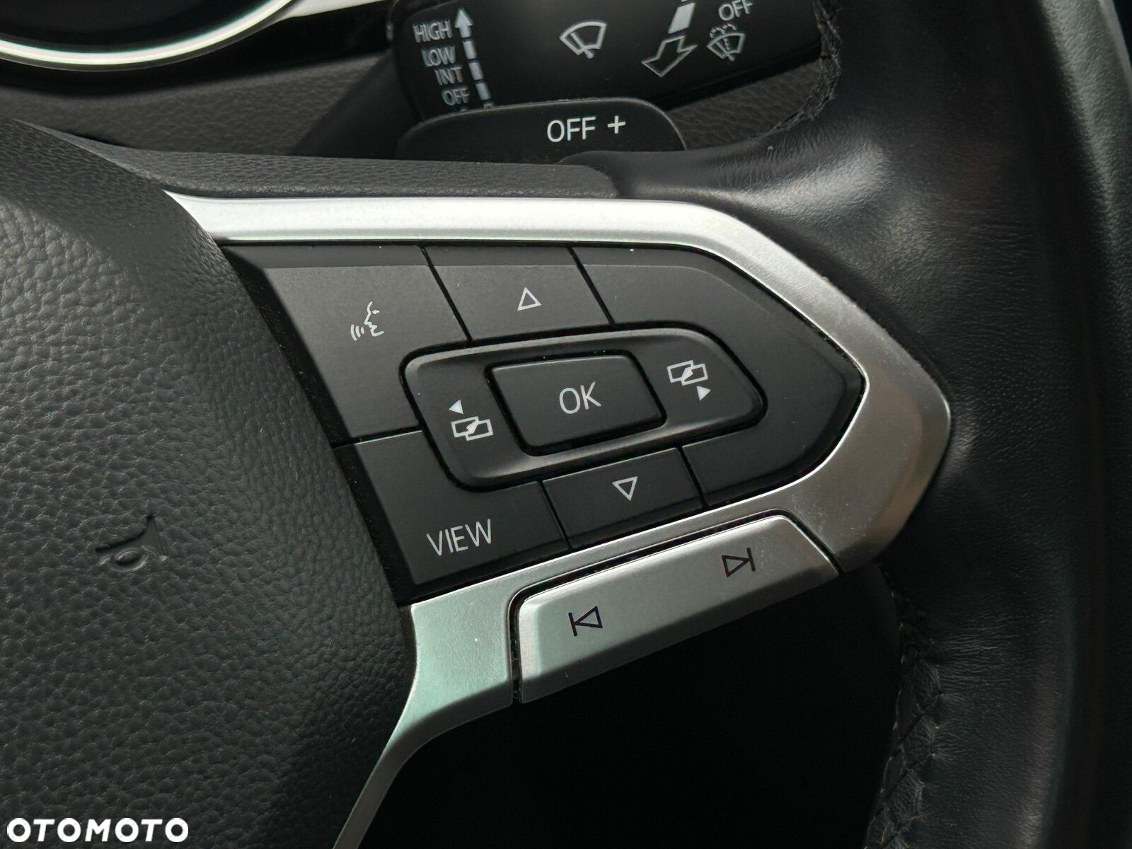 Volkswagen Passat 2.0 TSI Elegance DSG - 24