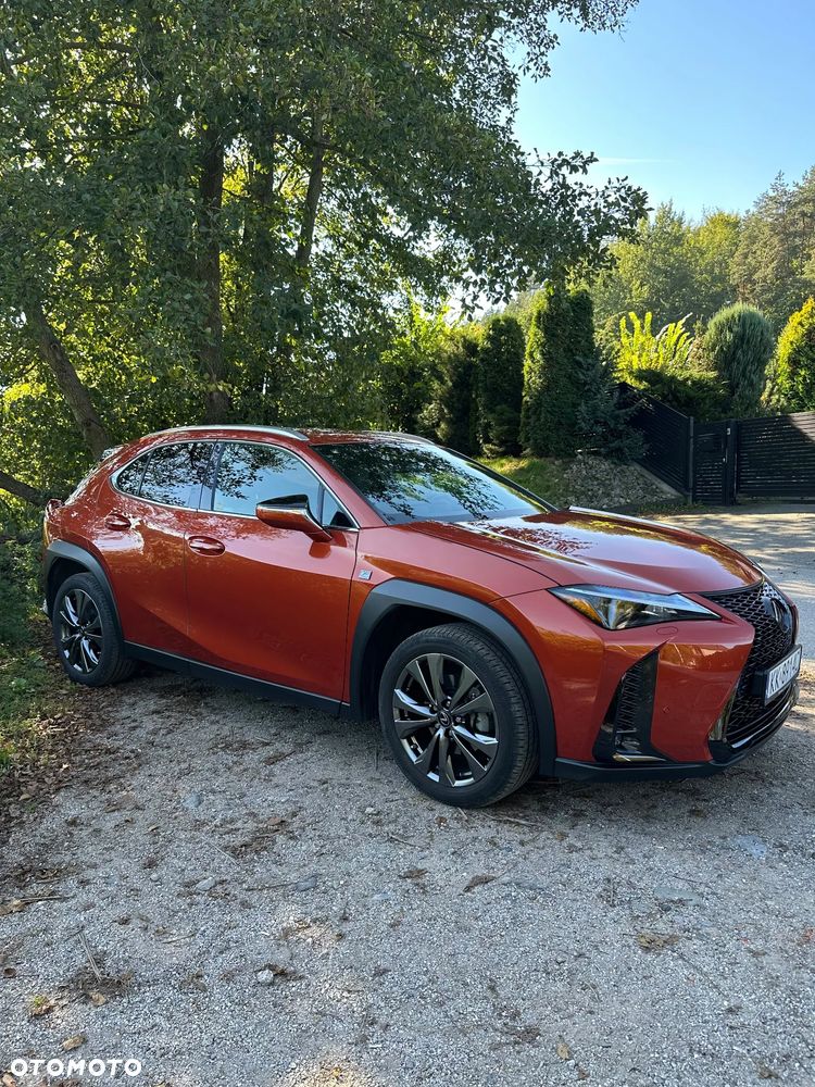 Lexus UX