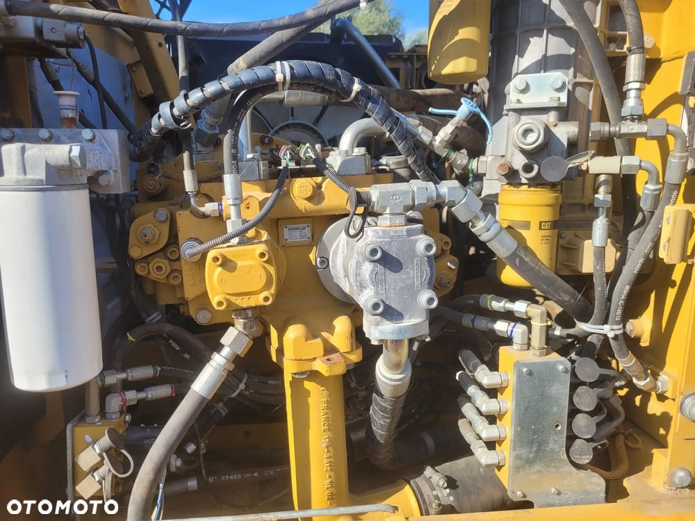 CATERPILLER 323D części - 18