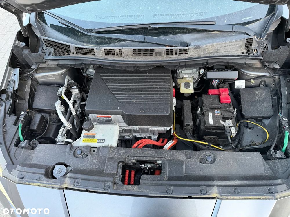 Nissan Leaf 40 kWh Tekna - 33