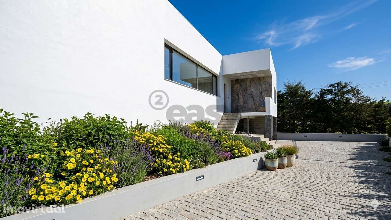 Moradia Térrea de Luxo com piscina - Grande imagem: 2/19