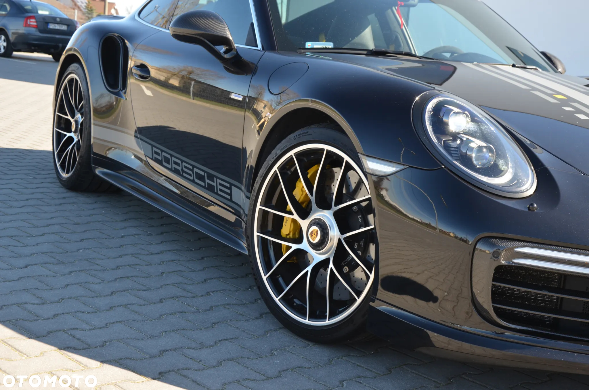 Porsche 911 Turbo S - 5