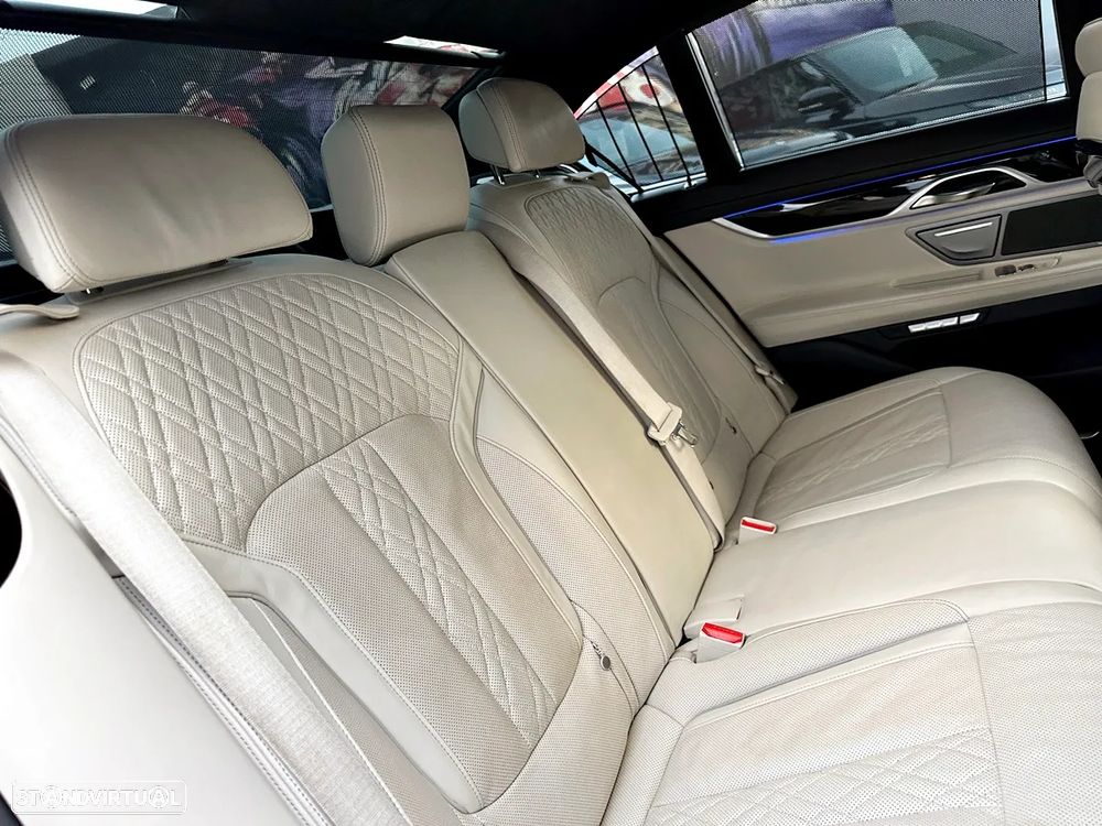 BMW 730 d Pack M - 41