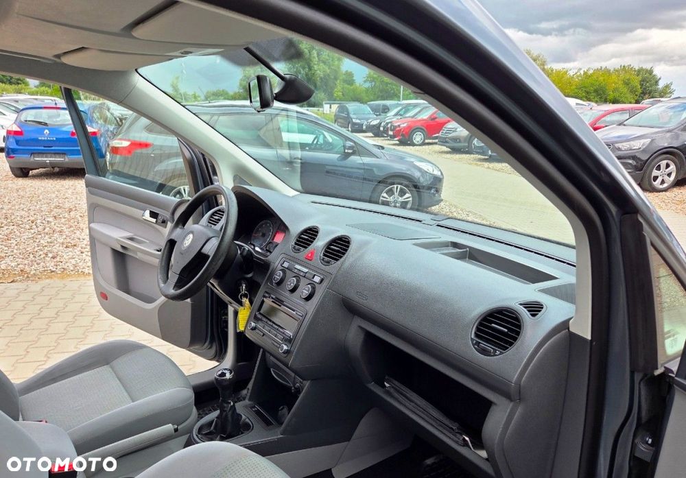 Volkswagen Caddy - 26