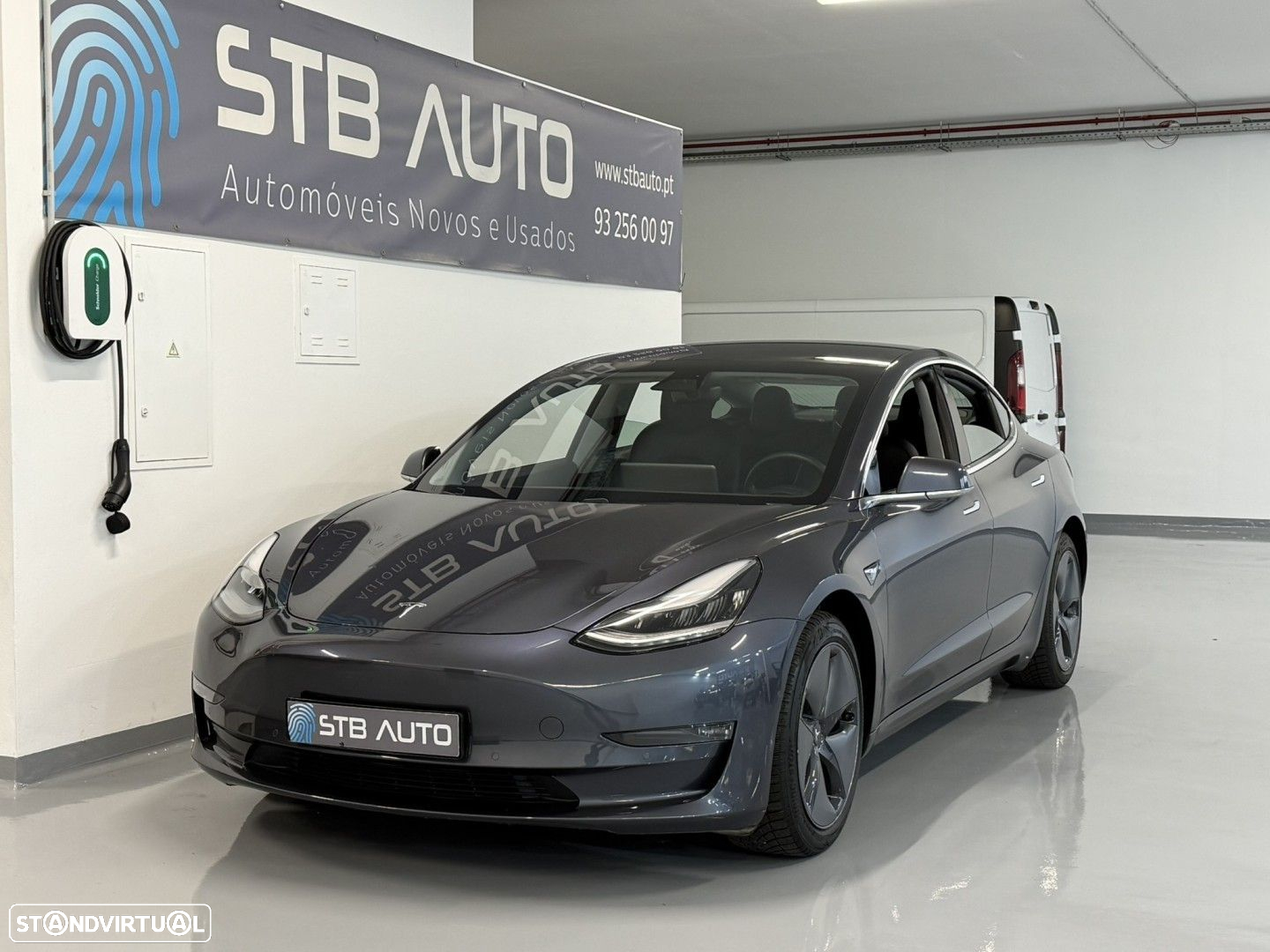 Tesla Model 3 Long-Range Dual Motor AWD - 25