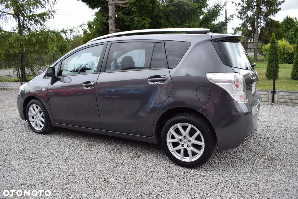 Toyota Verso - 2