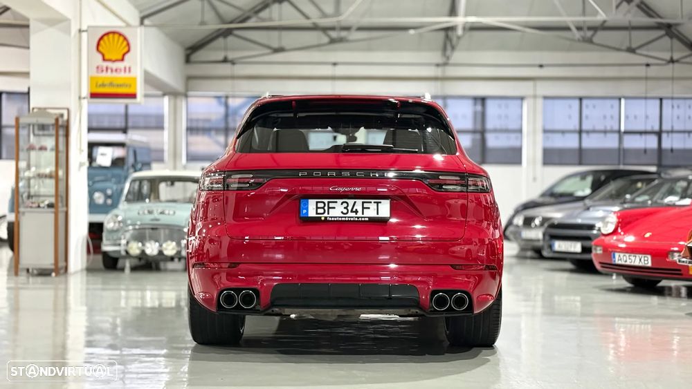 Porsche Cayenne E-Hybrid - 4