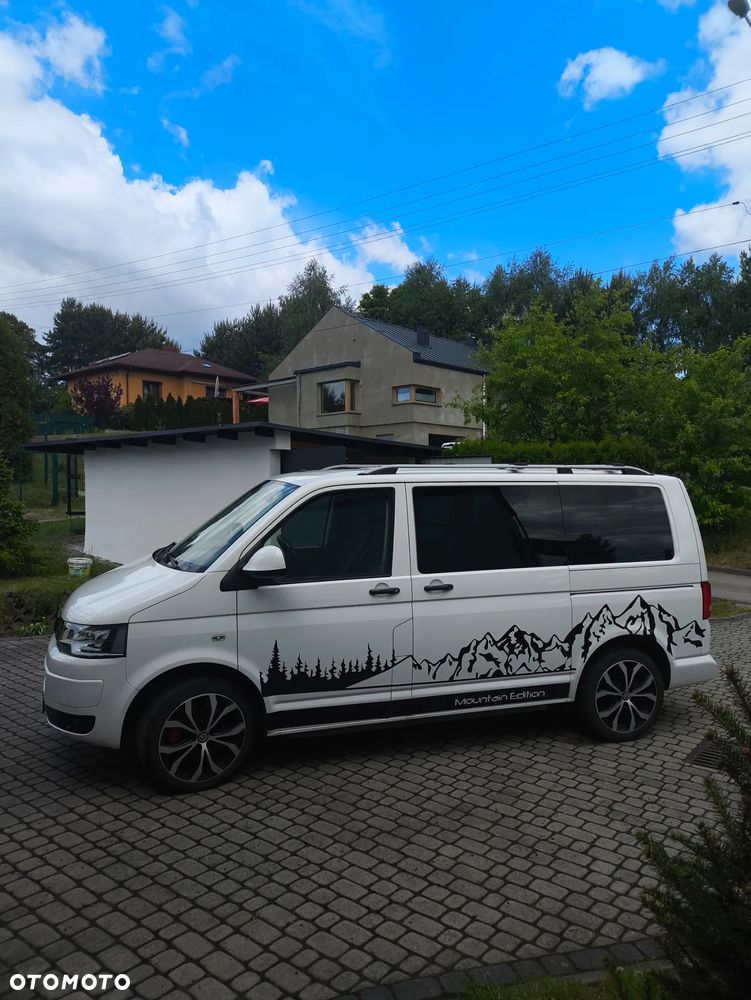 Volkswagen Caravelle - 2