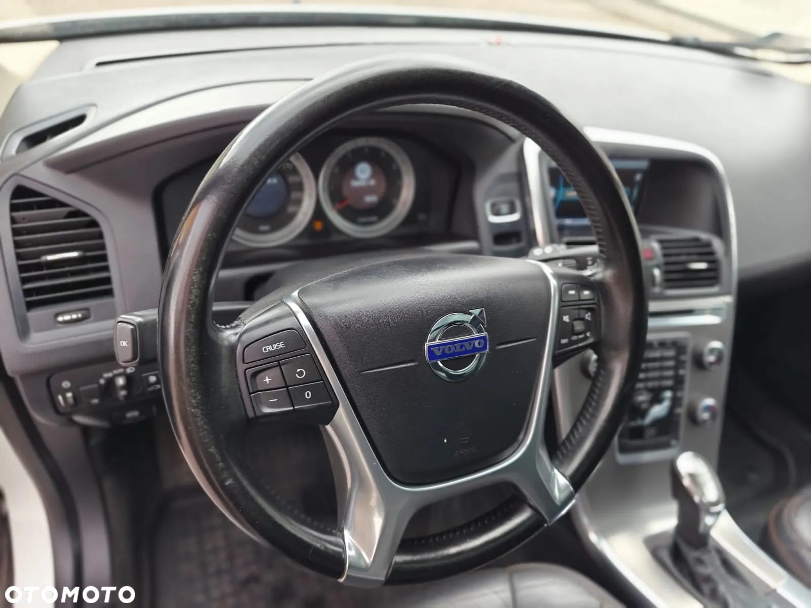 Volvo XC 60 T6 AWD Summum - 41