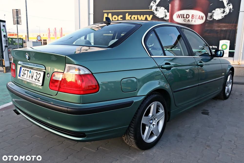 BMW Seria 3 320i - 19