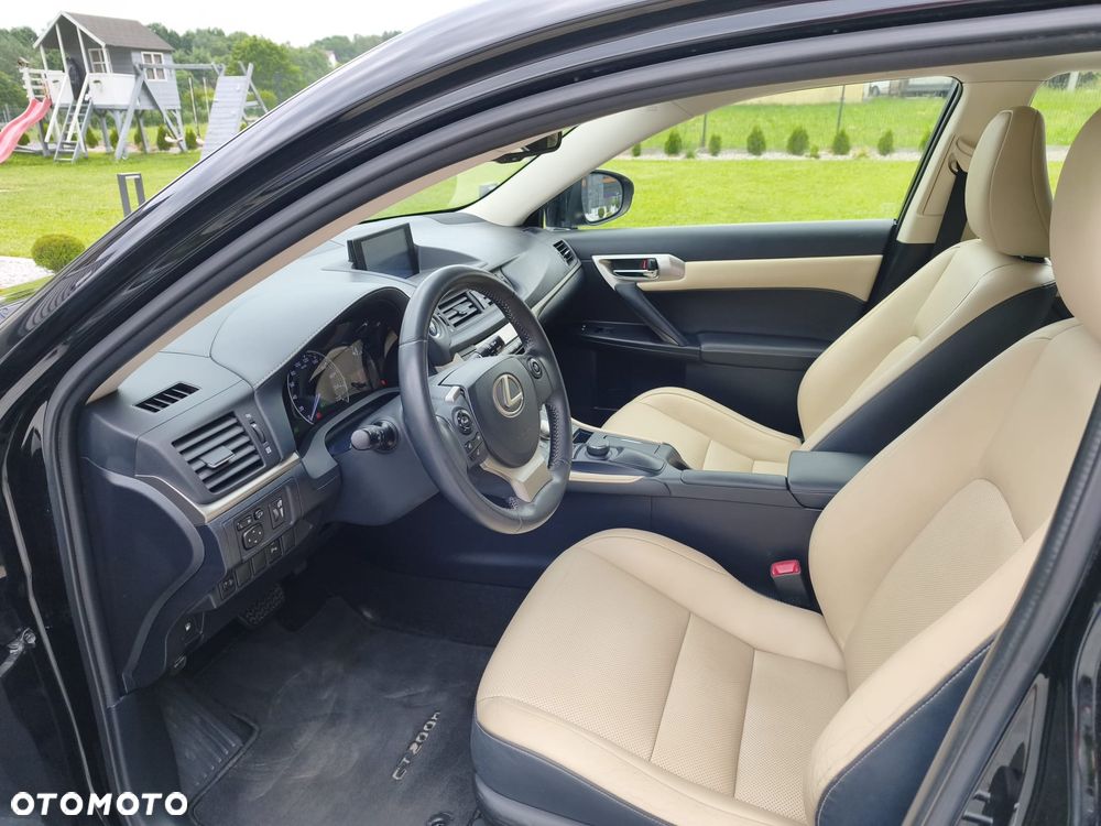 Lexus CT 200h F Sport - 3
