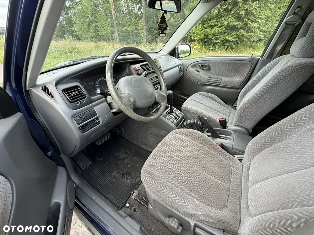 Suzuki Grand Vitara - 17