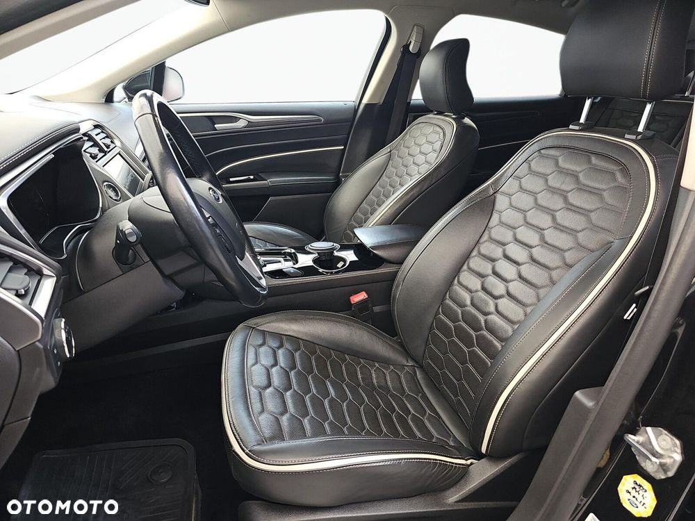 Ford Mondeo 2.0 EcoBlue Vignale - 14