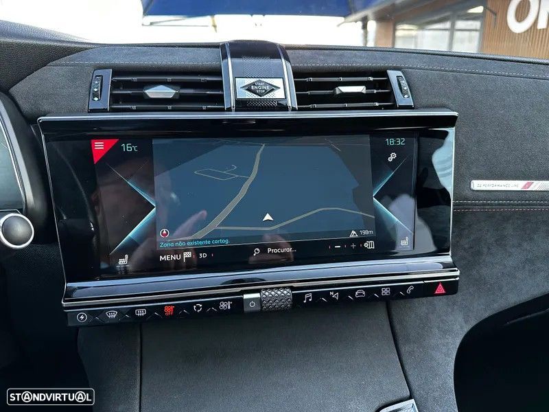 DS DS7 Crossback E-Tense Performance Line EAT8 - 31
