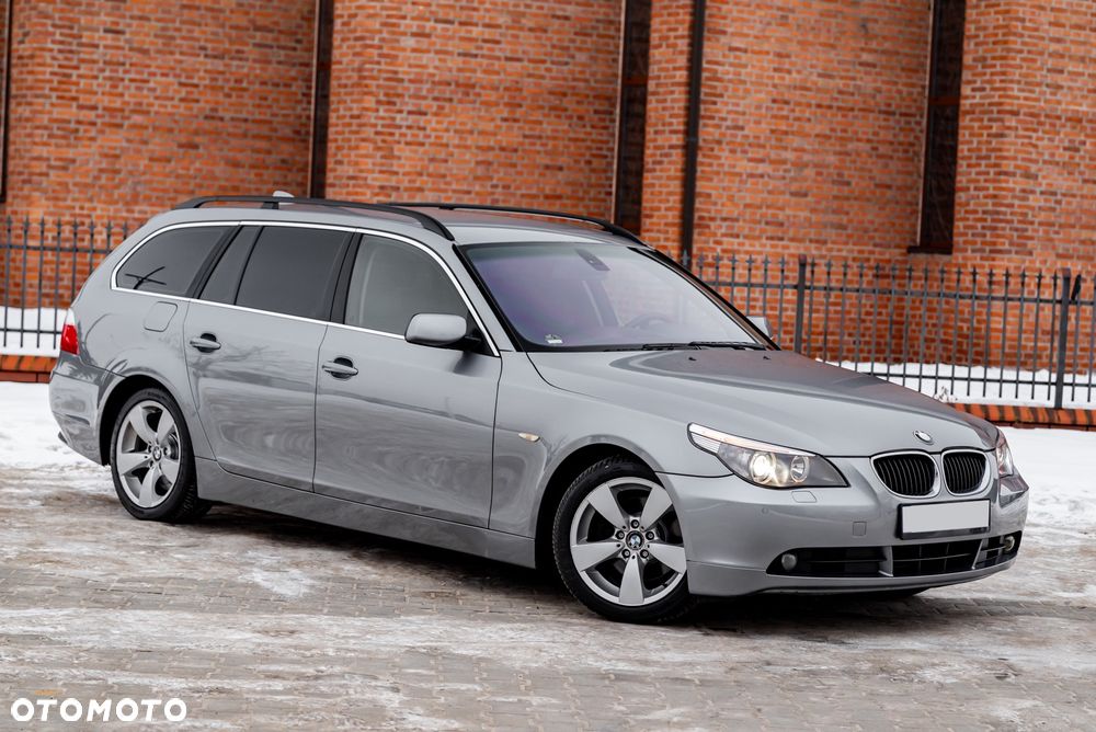 BMW Seria 5 525i Touring - 3