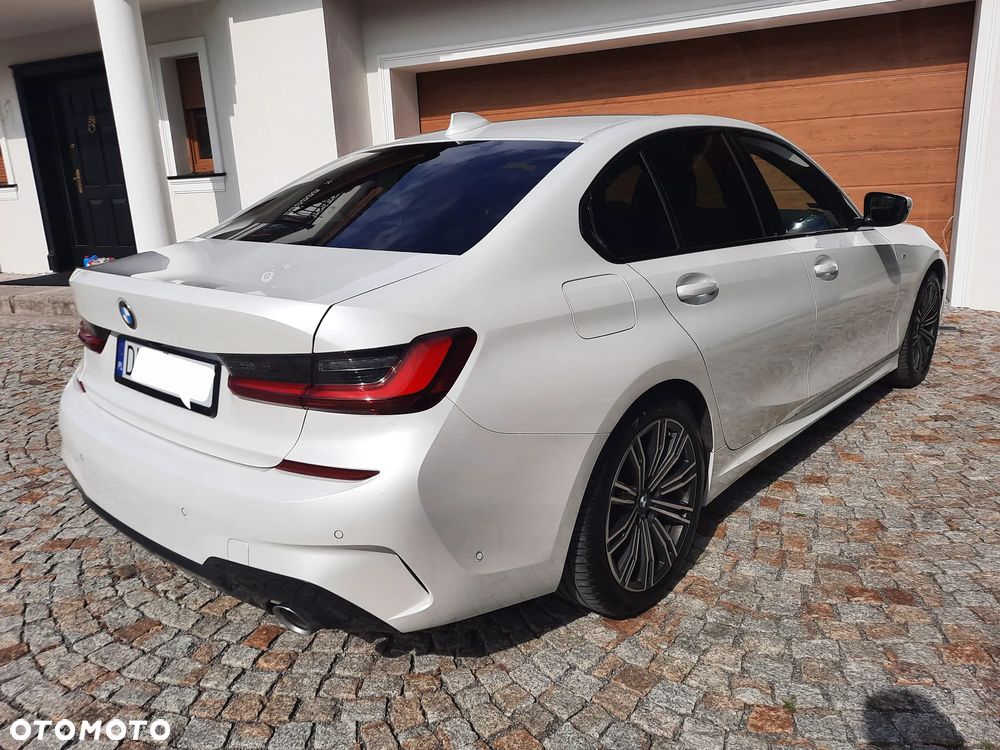 BMW Seria 3 320d xDrive M Sport sport - 4