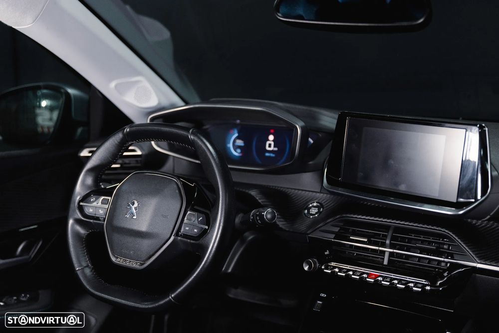 Peugeot e-208 Allure Pack - 10