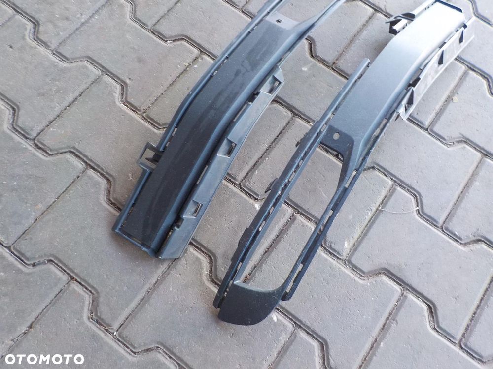 VW T6 KRATKA ZAŚLEPKA ZDERZAKA PRAWA LEWA HALOGEN - 2