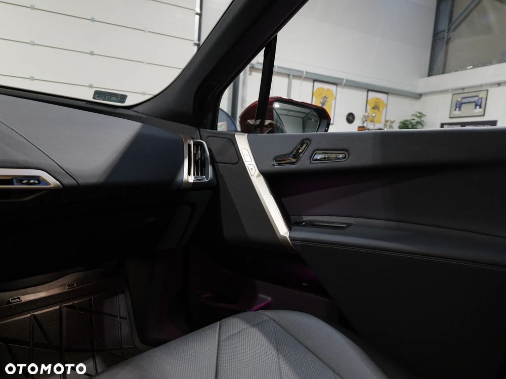 BMW iX xDrive40 76.6kWh - 32