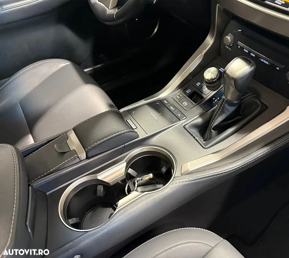 Lexus Seria NX 300h AWD Executive Plus - 15