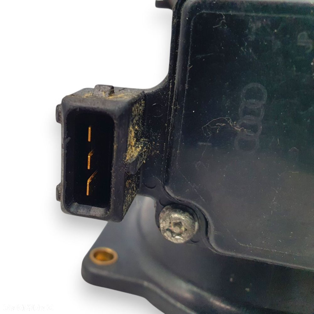 PRZEPŁYWOMIERZ Audi A4 B5 Passat B5 1.8 1.8T 058133471 AFH60-10B Hitachi - 11