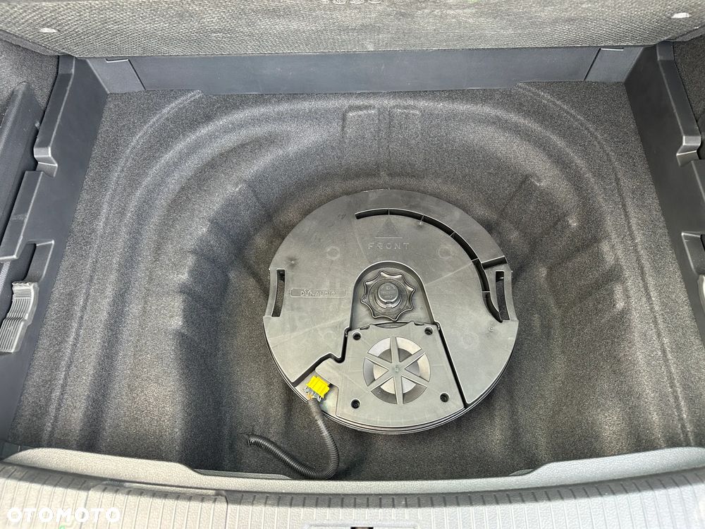 Volkswagen Golf - 27