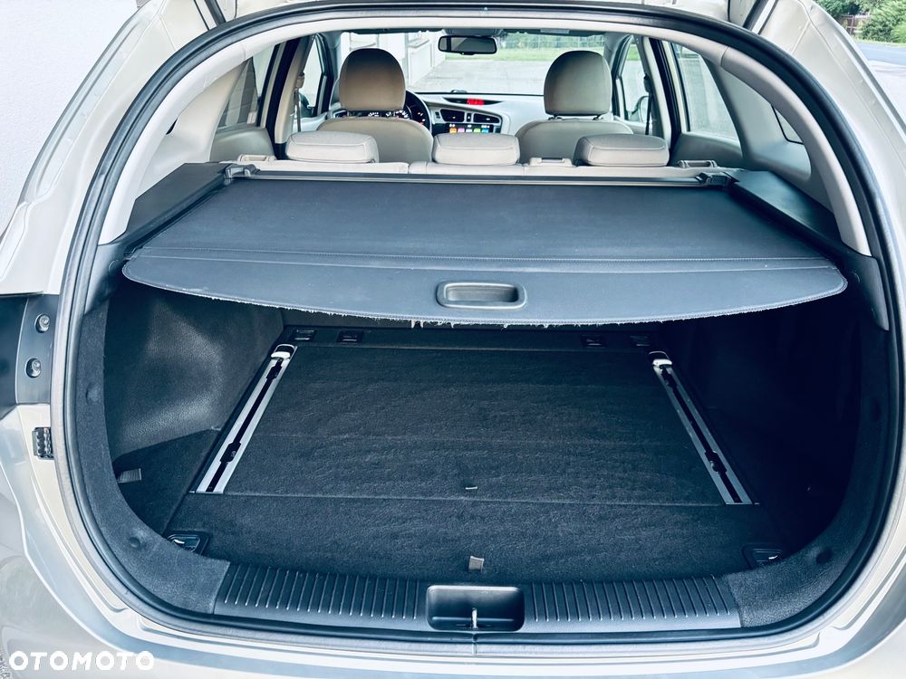 Kia Ceed 1.6 GDI Business Line - 35