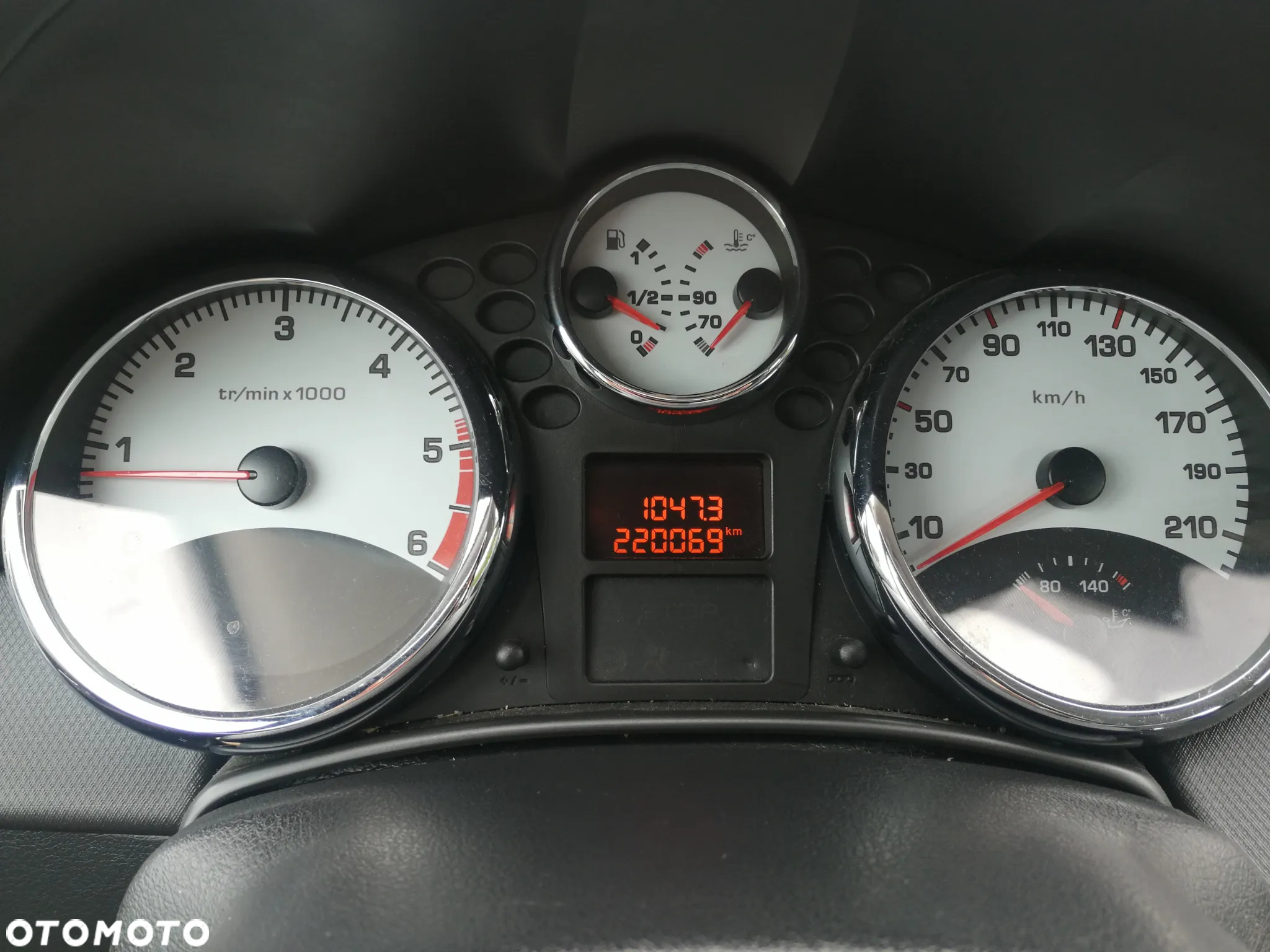 Peugeot 207 - 8