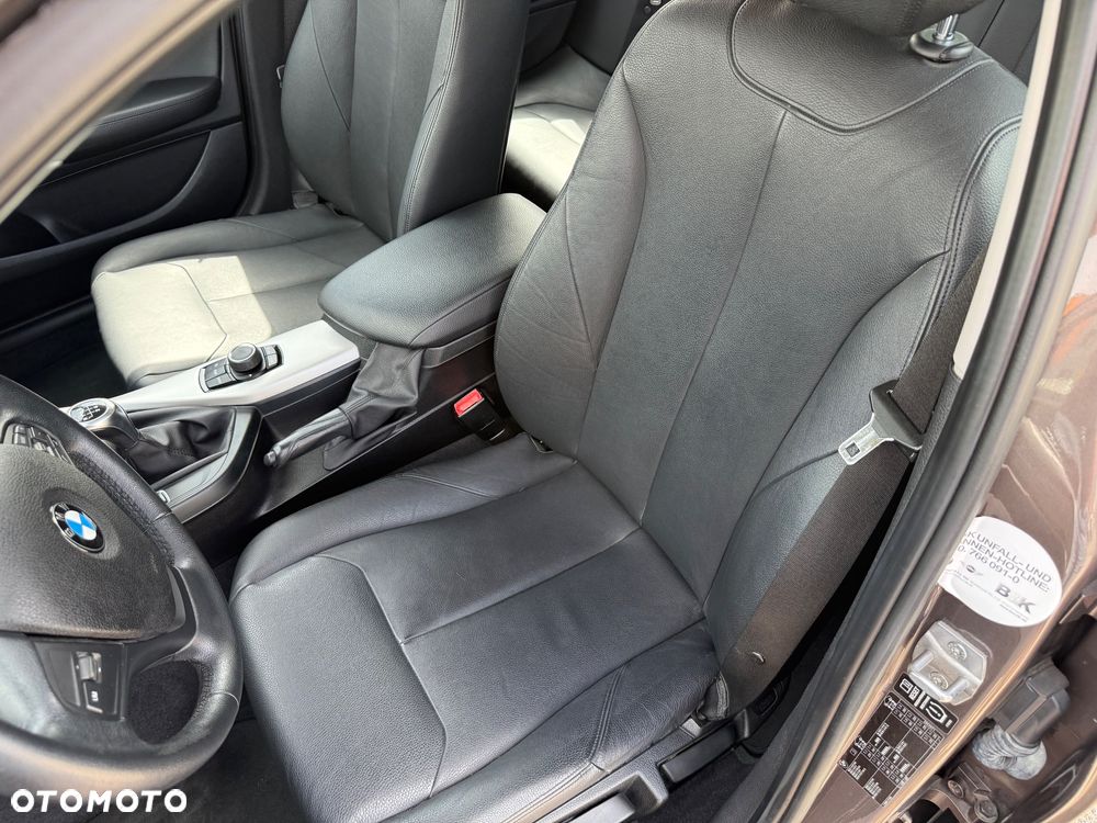 BMW Seria 1 116i Sport Line - 14