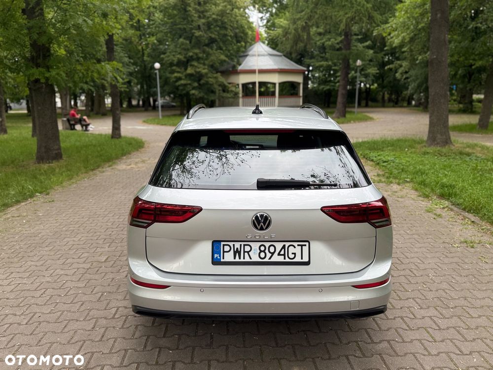 Volkswagen Golf Variant - 11