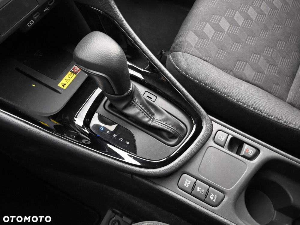 Toyota Yaris Hybrid 1.5 Style - 20