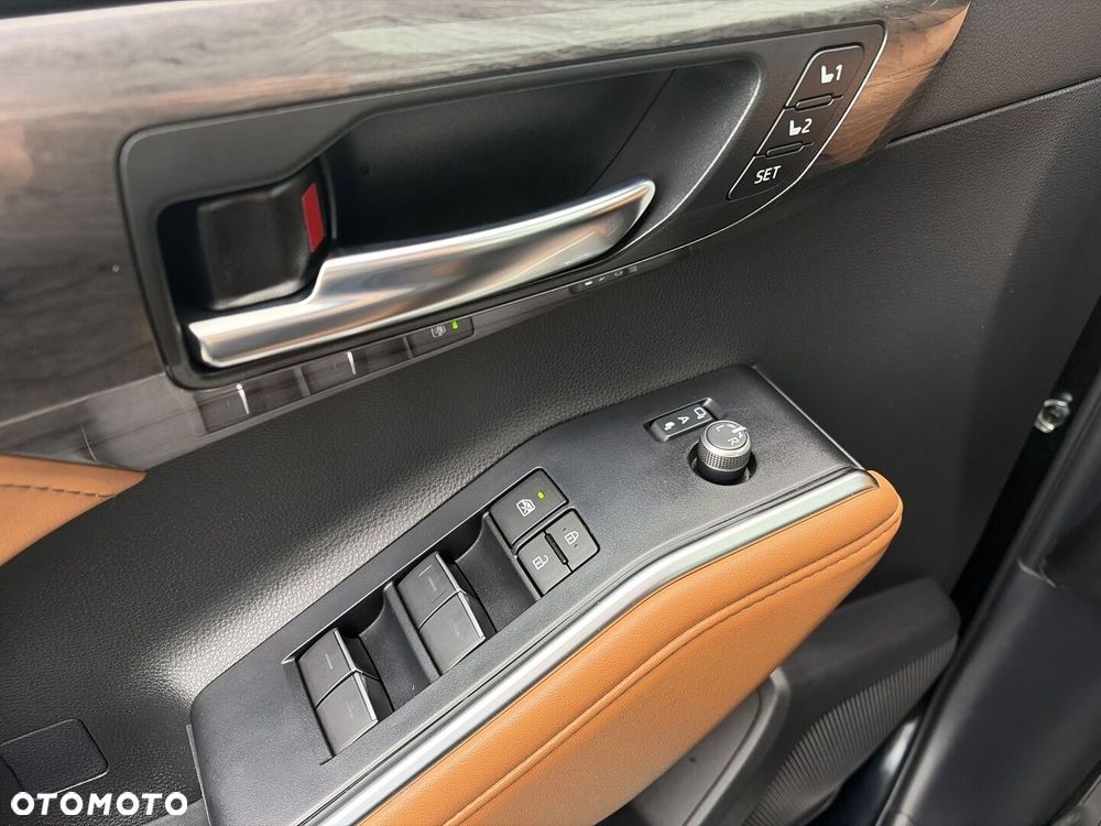 Toyota Highlander 2.5 Hybrid Executive - 18