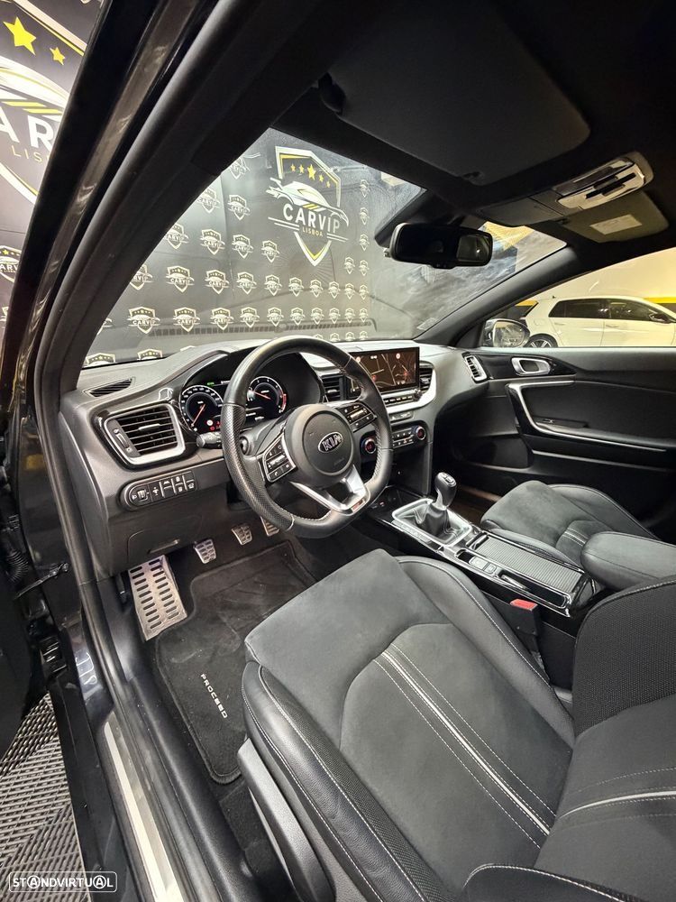 Kia ProCeed - 8