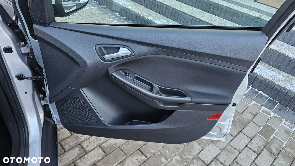 Ford Focus 1.5 EcoBlue STart-Stopp-System TITANIUM - 11