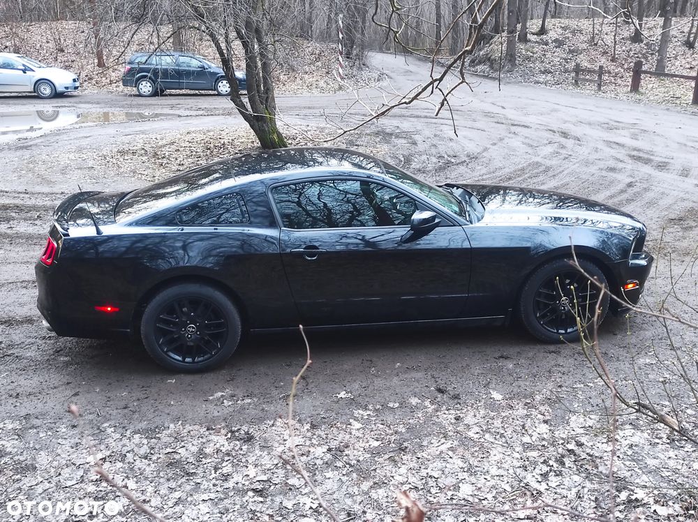 Ford Mustang - 2