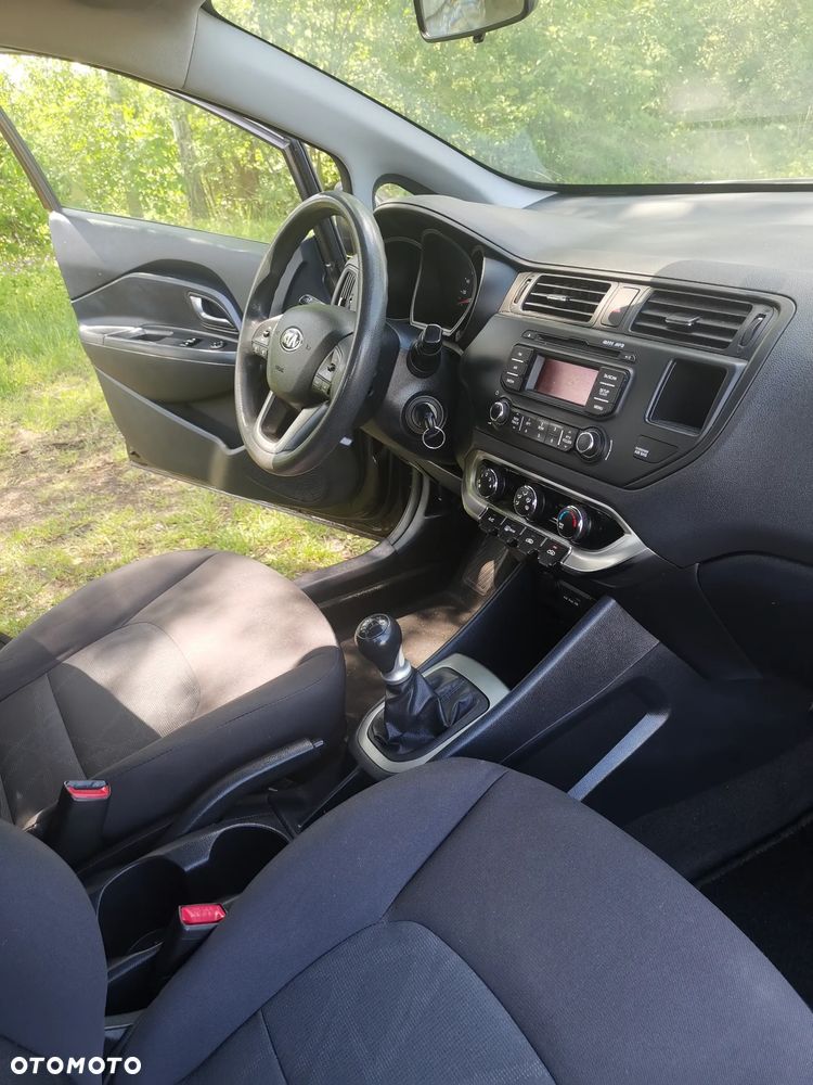 Kia Rio - 9