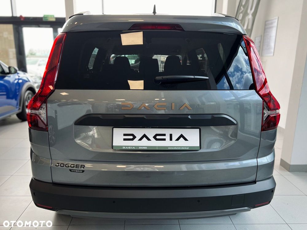 Dacia Jogger 1.6 Full Hybrid 140 Extreme MMT - 11
