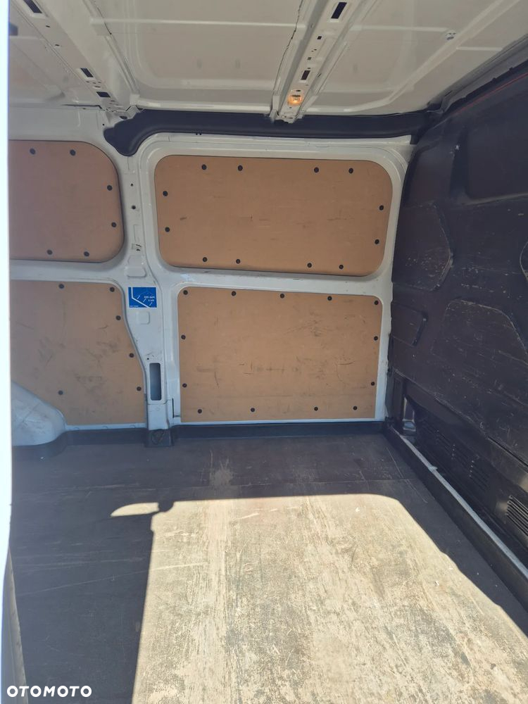 Ford Transit Custom - 8