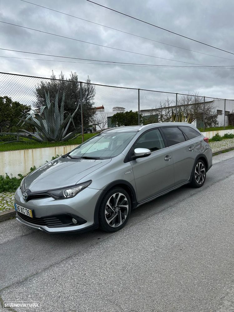 Toyota Auris Touring Sports - 1