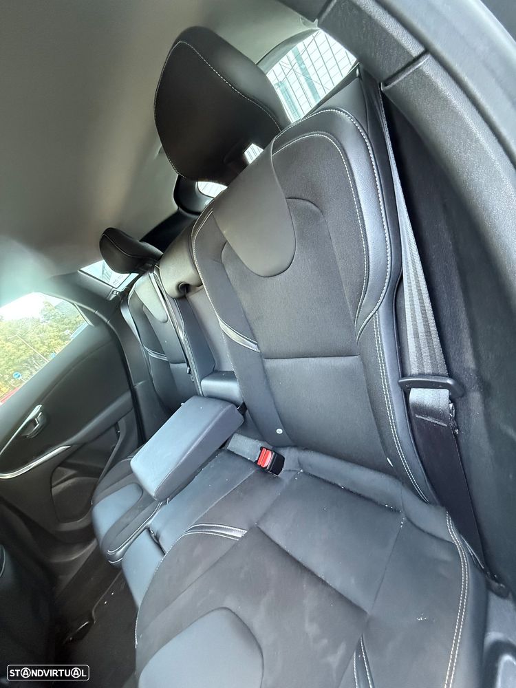 Volvo V40 1.6 D2 Eco R-Design - 12