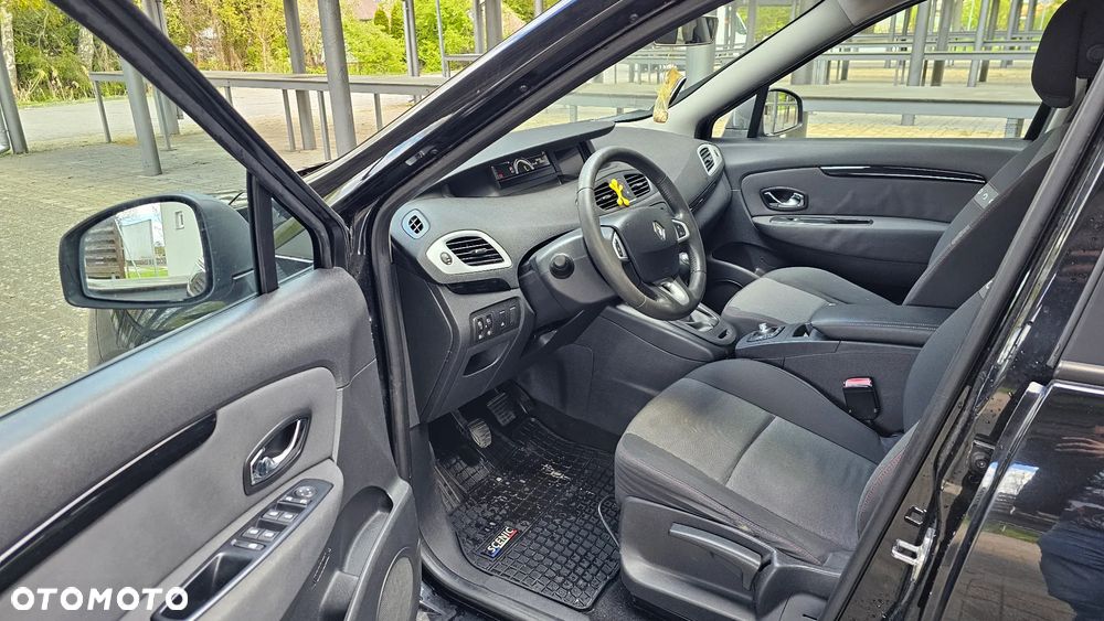 Renault Scenic - 11