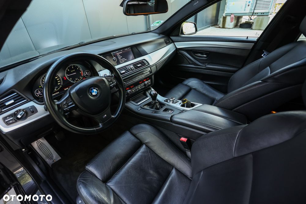 BMW Seria 5 520d Blue Performance - 4