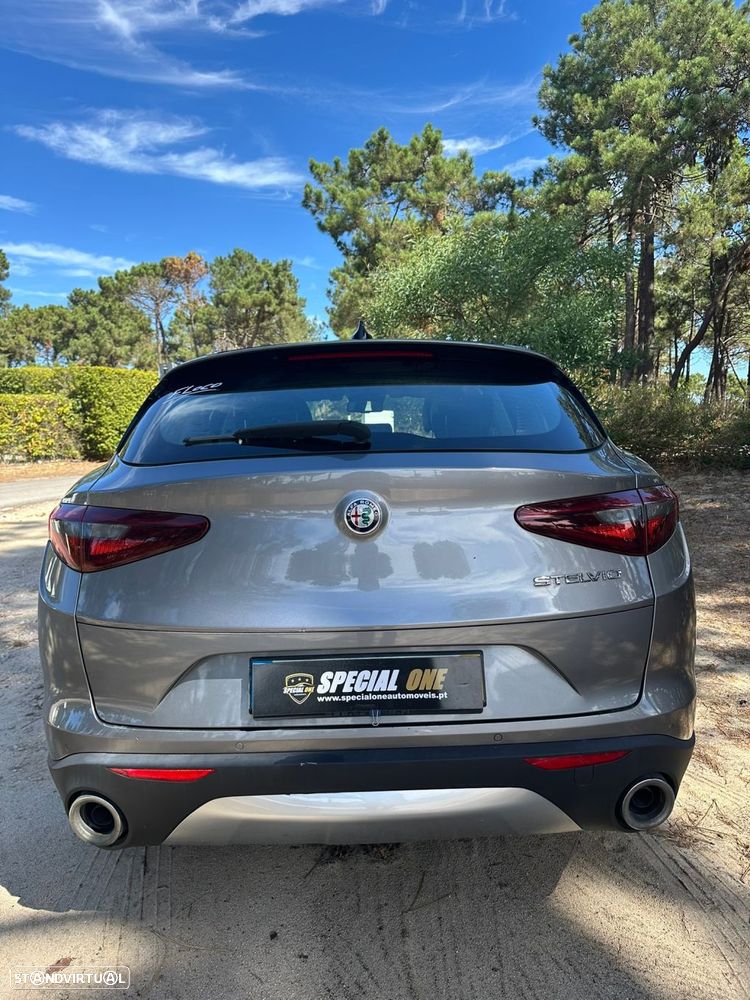 Alfa Romeo Stelvio 2.2 D Super AT8 - 8