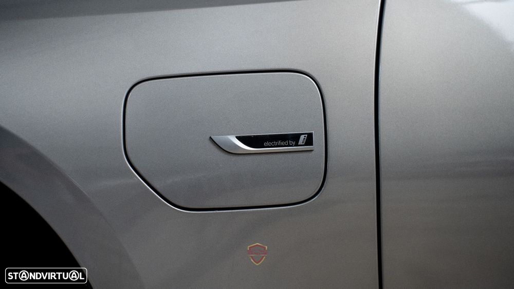 BMW 320 e Touring Line Luxury Auto - 17