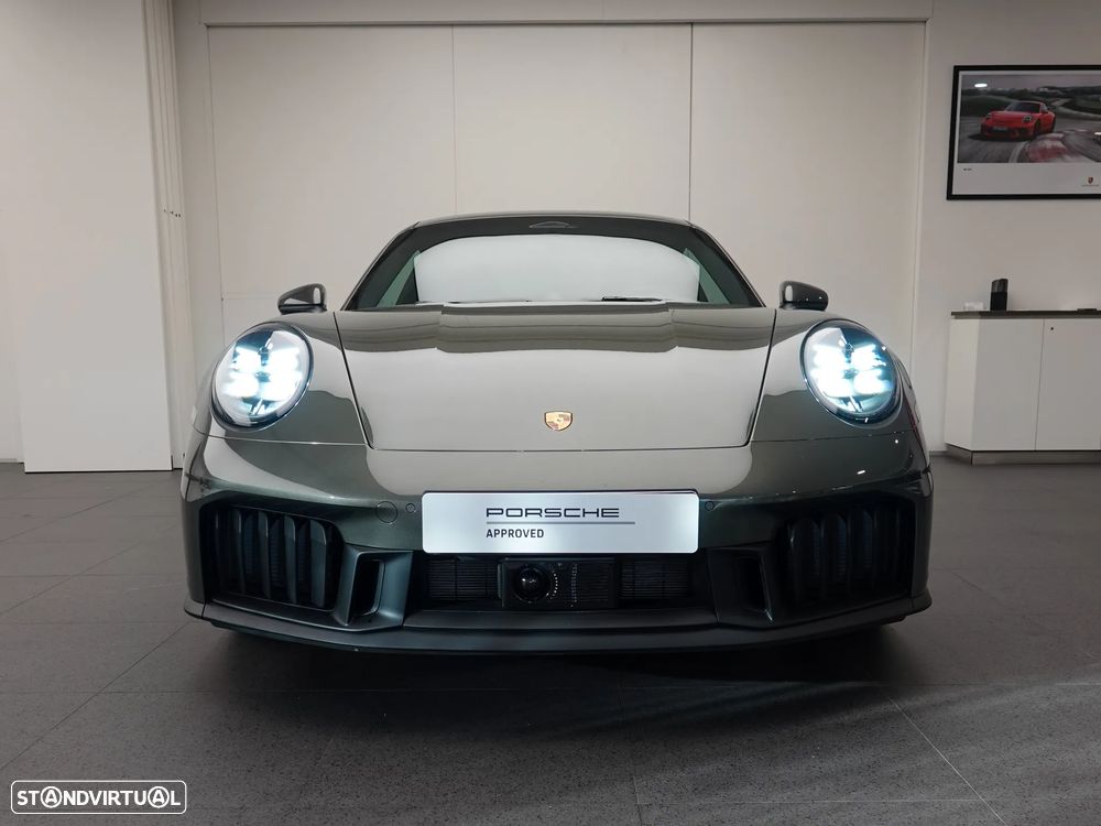 Porsche 911 (992) - 10