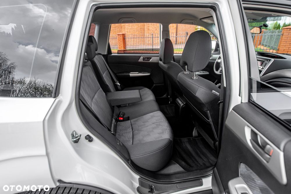 Subaru Forester 2.0X Comfort - 35