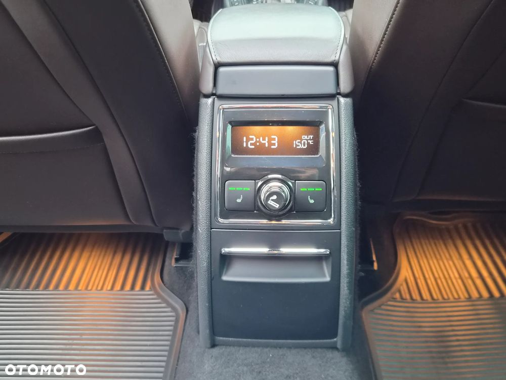 Skoda Superb 3.6 FSI 4x4 L&K DSG - 15
