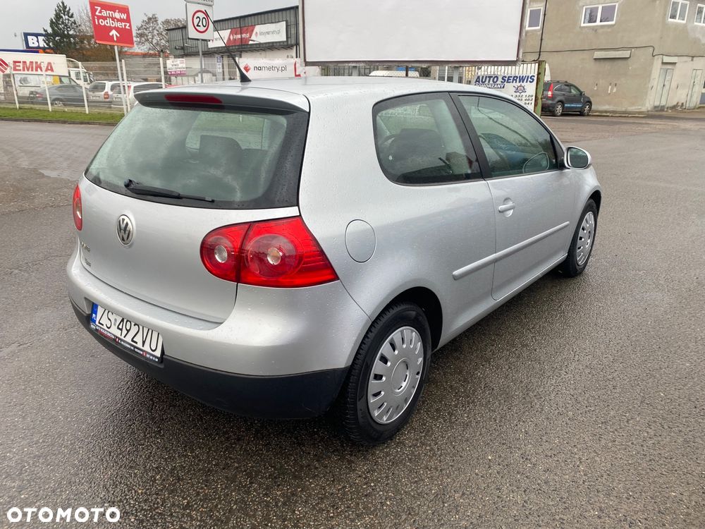Volkswagen Golf 1.4 Comfortline - 24