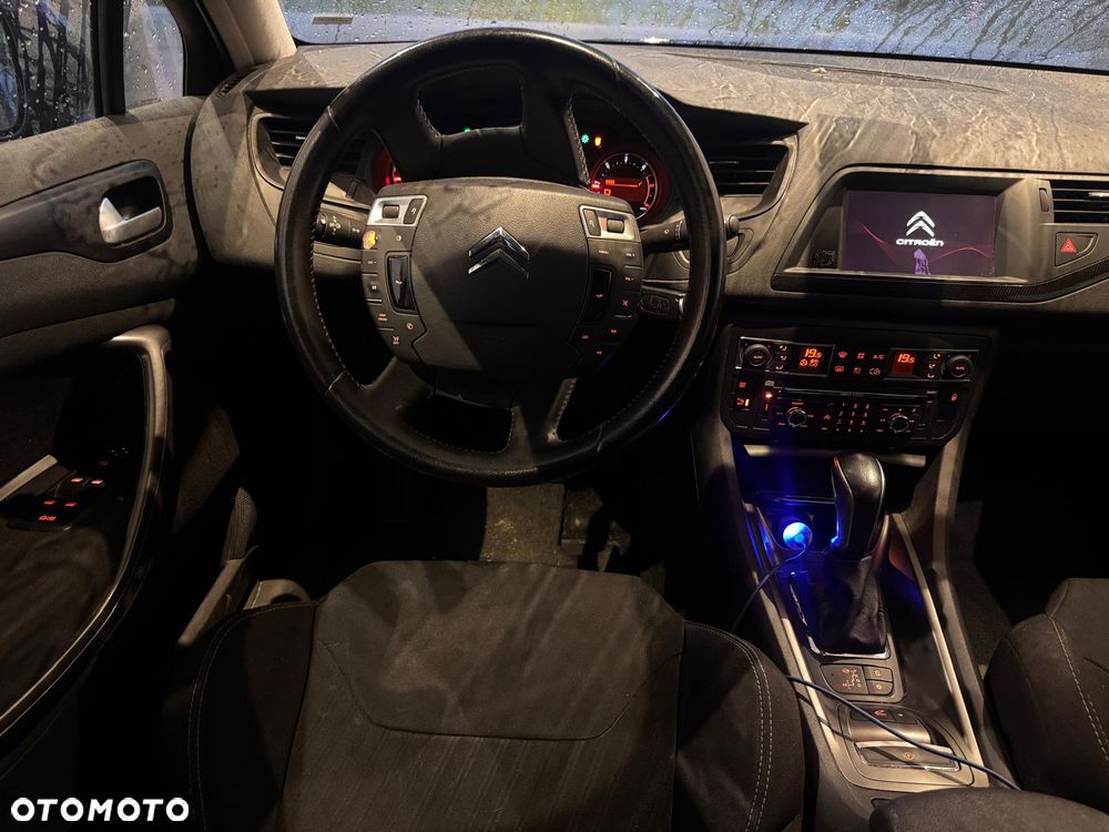 Citroën C5 HDi 135 FAP Confort - 8