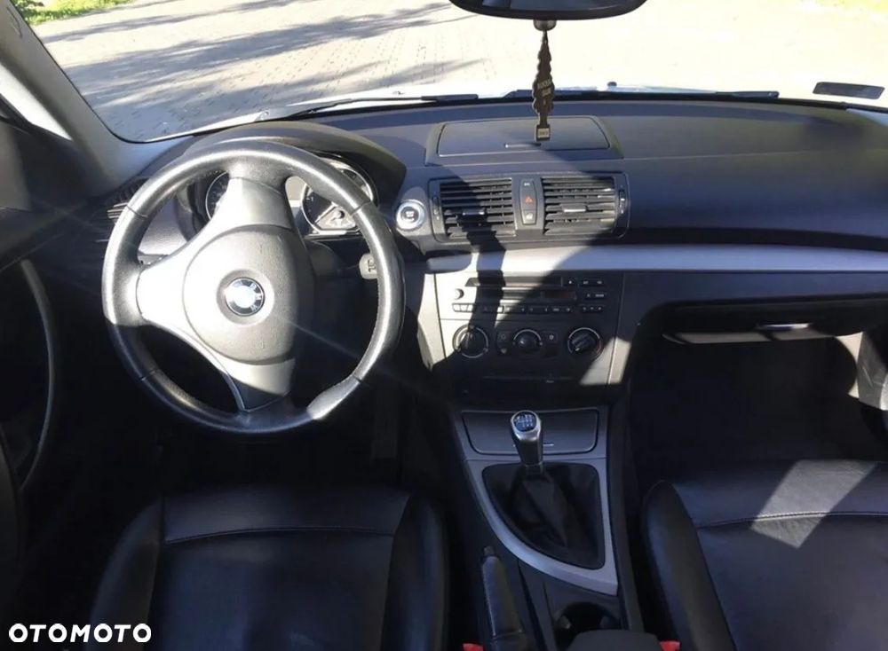 BMW Seria 1 116d - 2